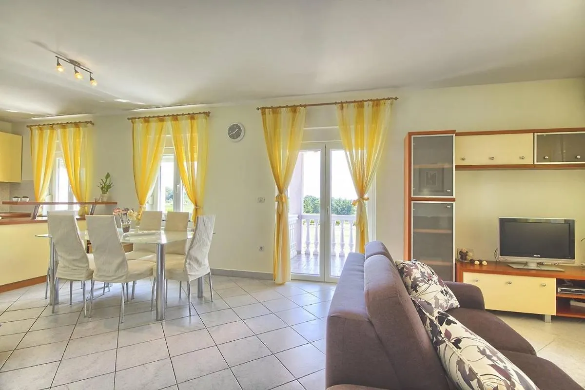 פולה Holiday Home Nina&Tea