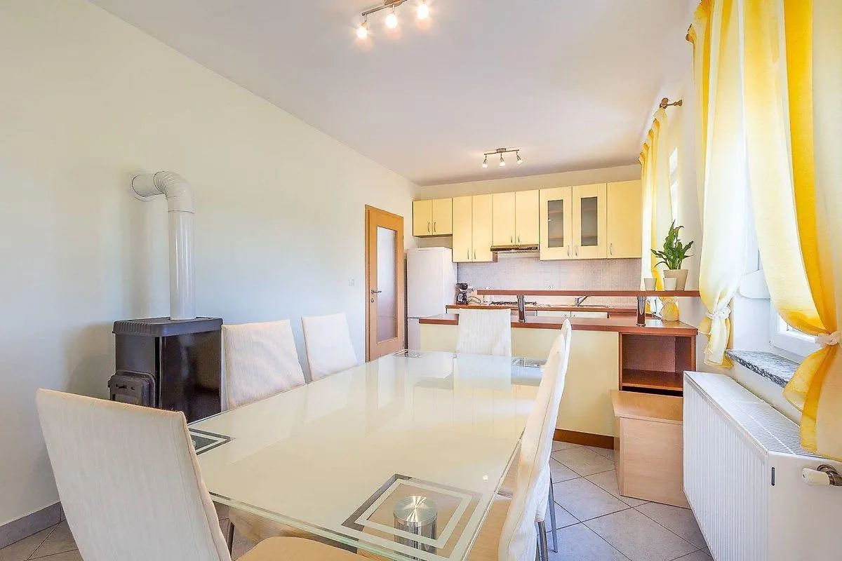 פולה Holiday Home Nina&Tea
